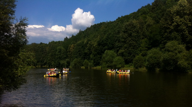 RAFT AND BOAT RENTAL VLTAVA - CK ČESKÝ KRUMLOV - VLTAVA RAFTING